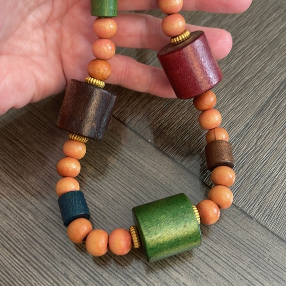 Vintage Chunky Beaded Wooden Necklace - Picture 9 of 16